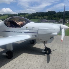 Testflüge ECO-Light Schleppflugzeug MCR01 MCRM Luzern-Beromünster